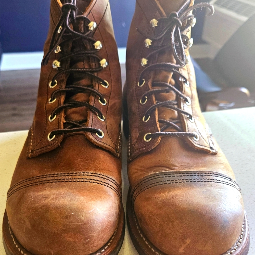 Red Wing 1907 Heritage Iron Range Boots model 8085